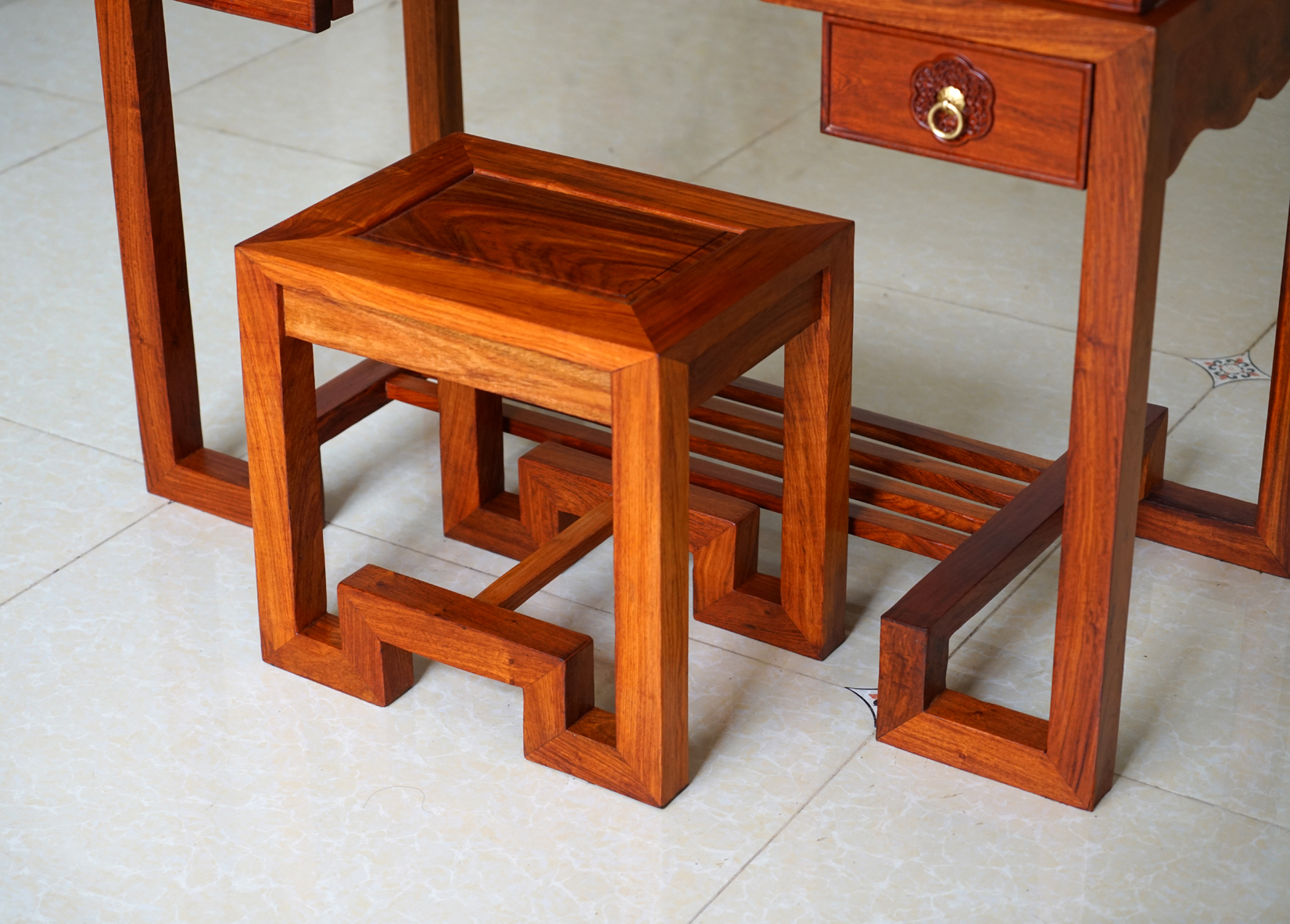缅甸花梨红木梳妆台实木化妆台红木家具榫卯品质